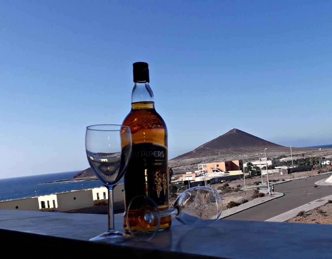 Apartment Barraquito, Balcony With Sea View, Close To The Beach, Wifi, Ideal For Surfers El Médano Kültér fotó